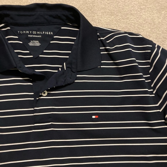 Tommy Hilfiger Men’s XL Performance Polo Shirt - Picture 2 of 4